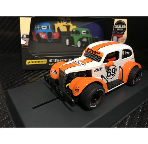 Pioneer P110 DS Legends Racer 37 Chevy Sedan white