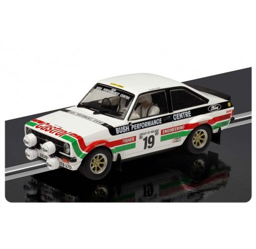Scalextric C3416 Ford Escort MkII, Fisher Engineering Castrol - Image 2
